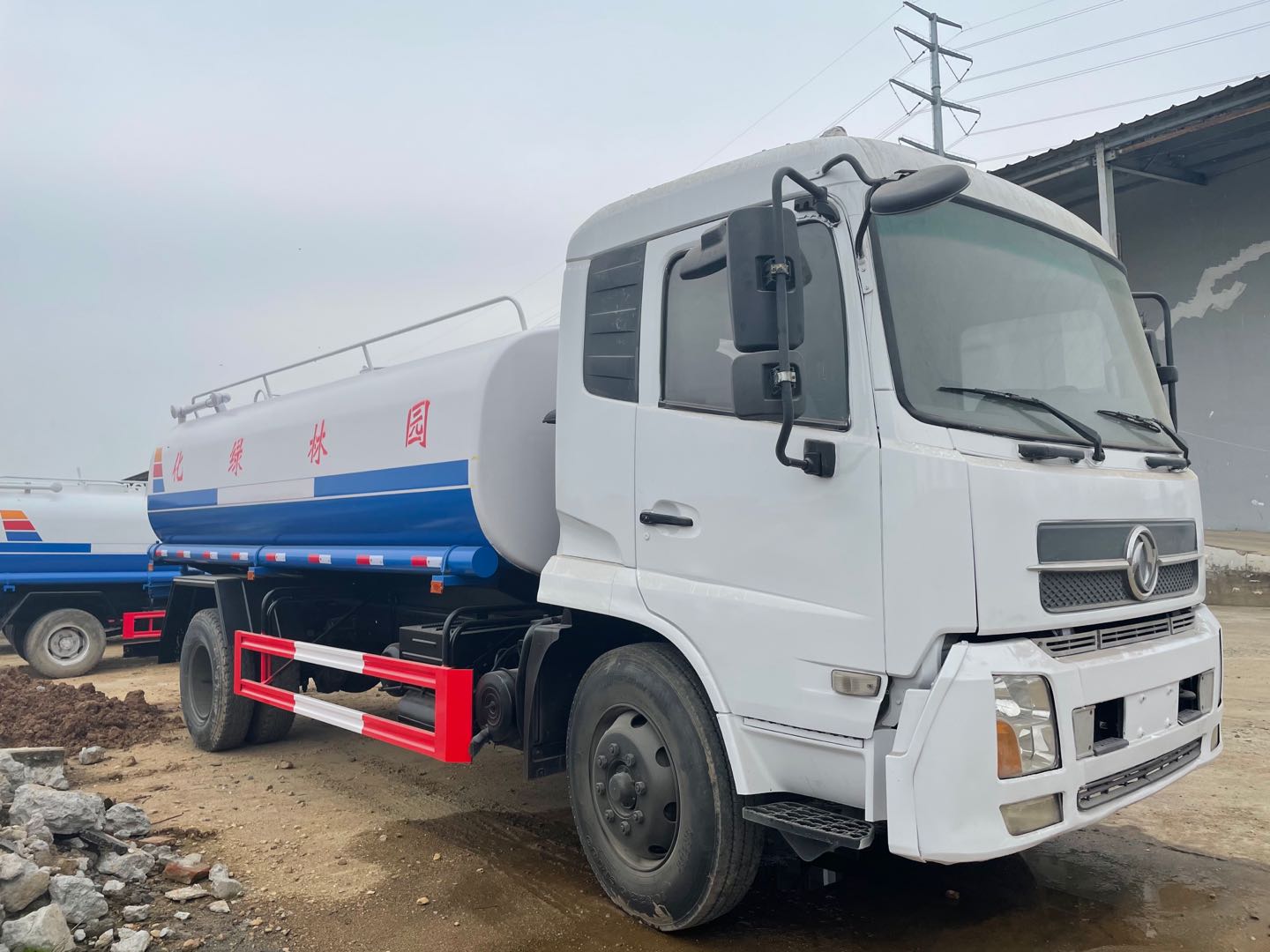 二手15方灑水車(chē) 東風(fēng)天錦二手15方灑水車(chē)廠家價(jià)格